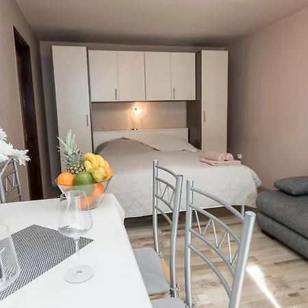 Apartment Karmen 1 Crikvenica